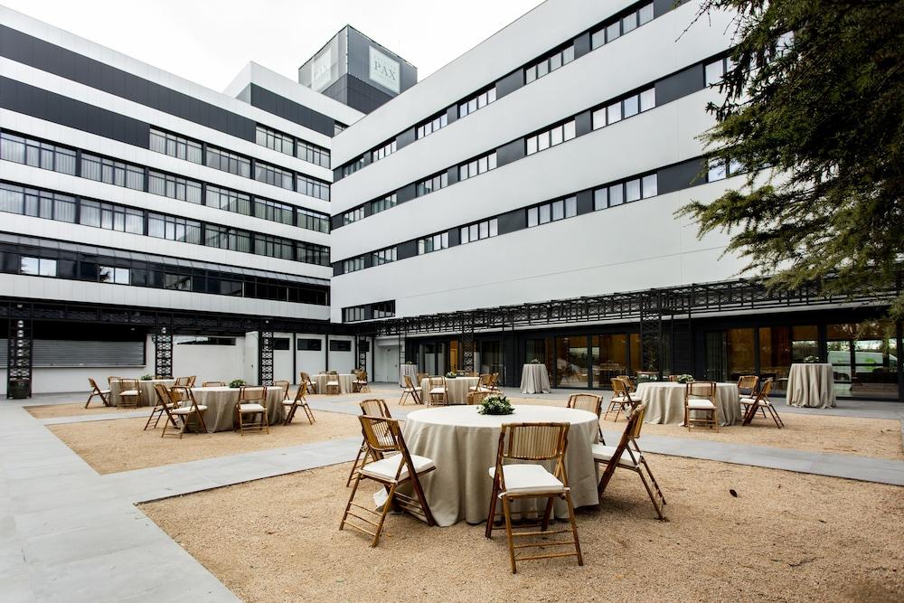 Hotel Pax Γουαδαλαχάρα Εξωτερικό φωτογραφία