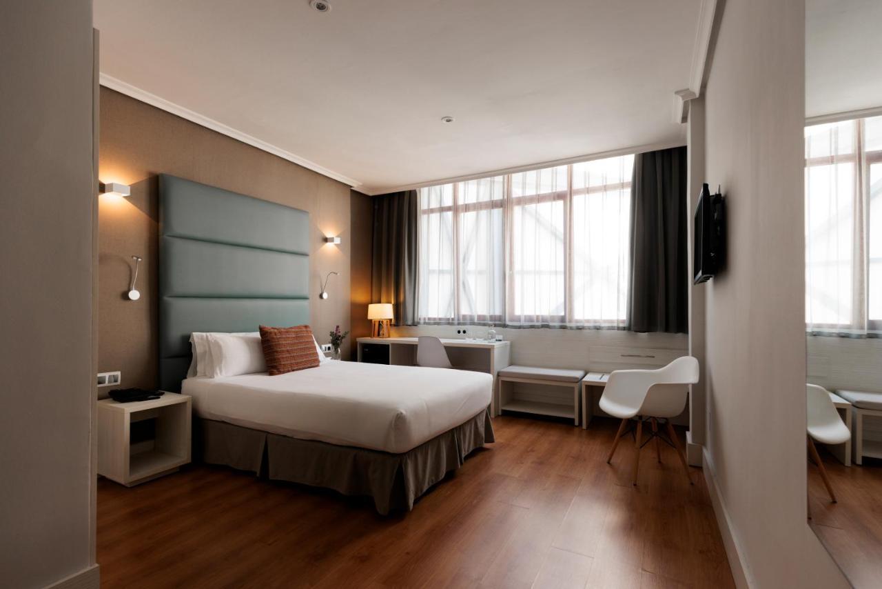 Hotel Pax Γουαδαλαχάρα Εξωτερικό φωτογραφία