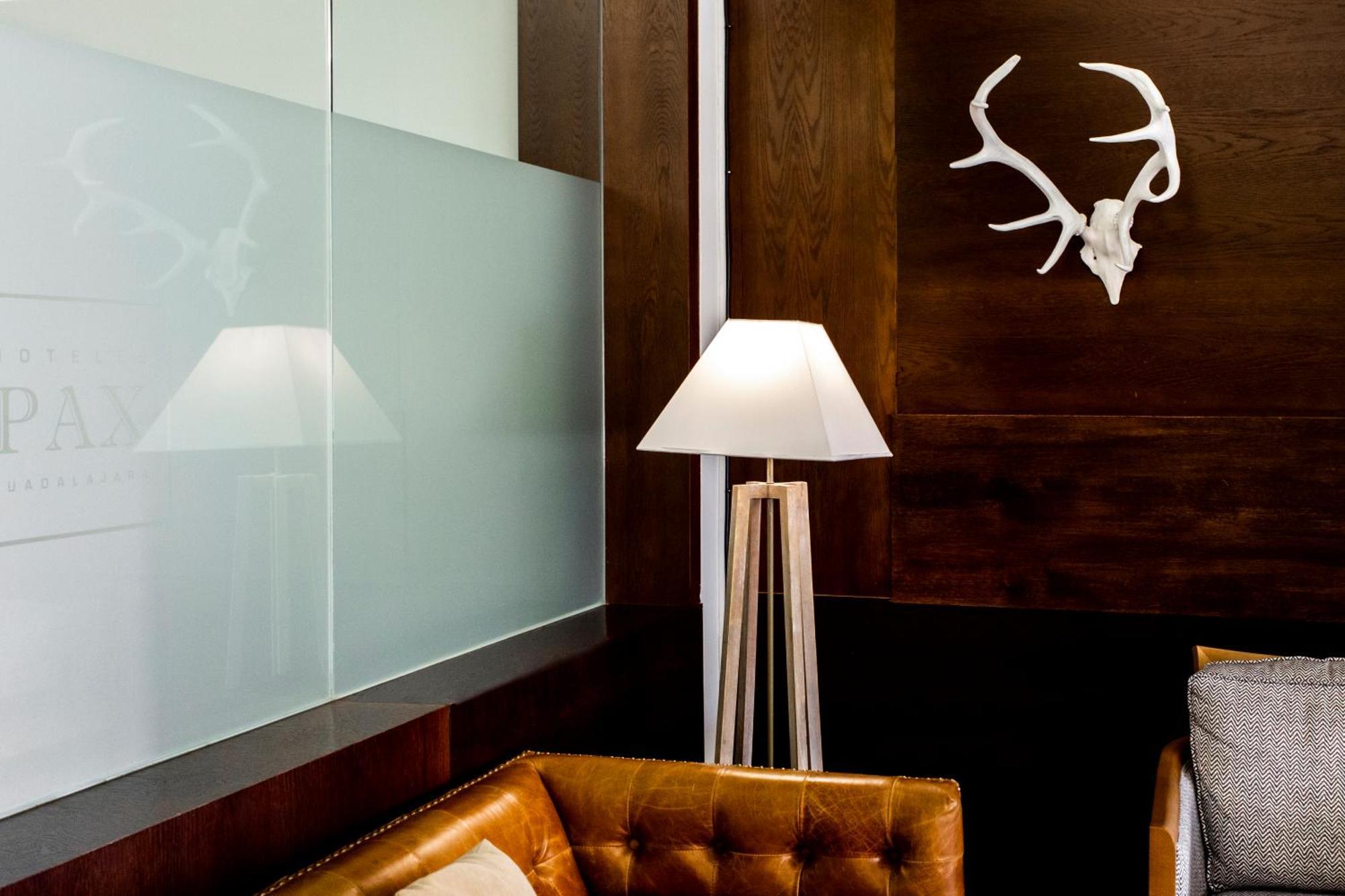Hotel Pax Γουαδαλαχάρα Εξωτερικό φωτογραφία