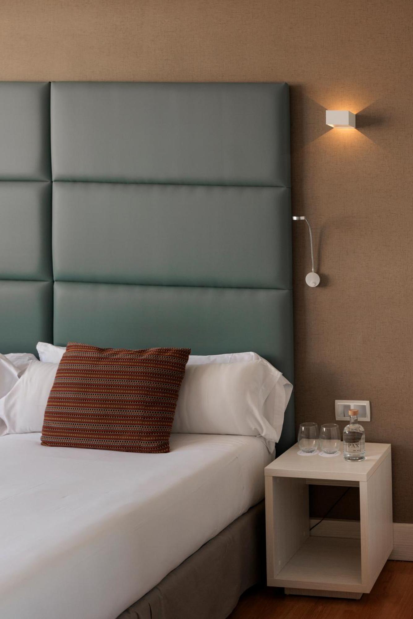 Hotel Pax Γουαδαλαχάρα Εξωτερικό φωτογραφία