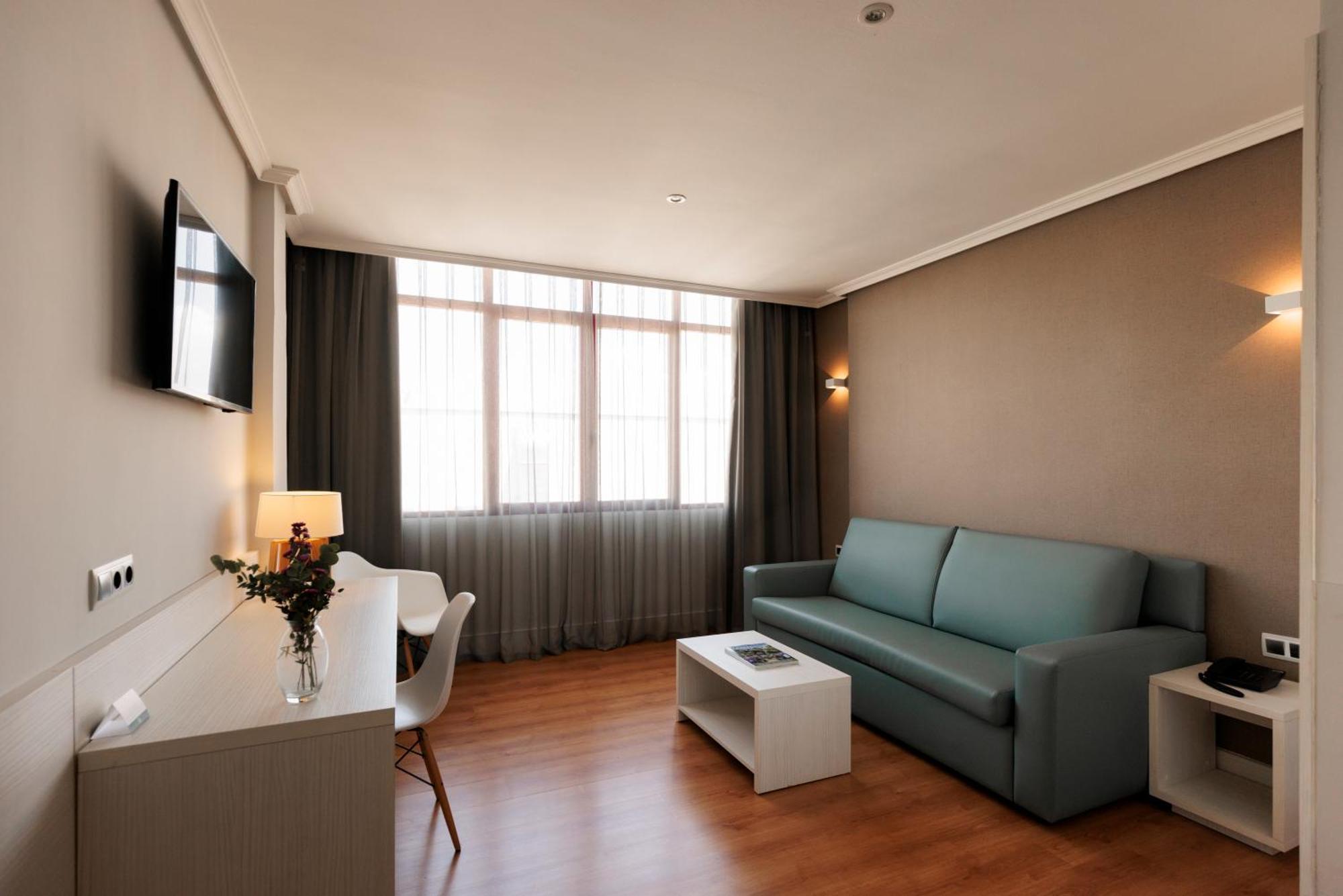 Hotel Pax Γουαδαλαχάρα Εξωτερικό φωτογραφία